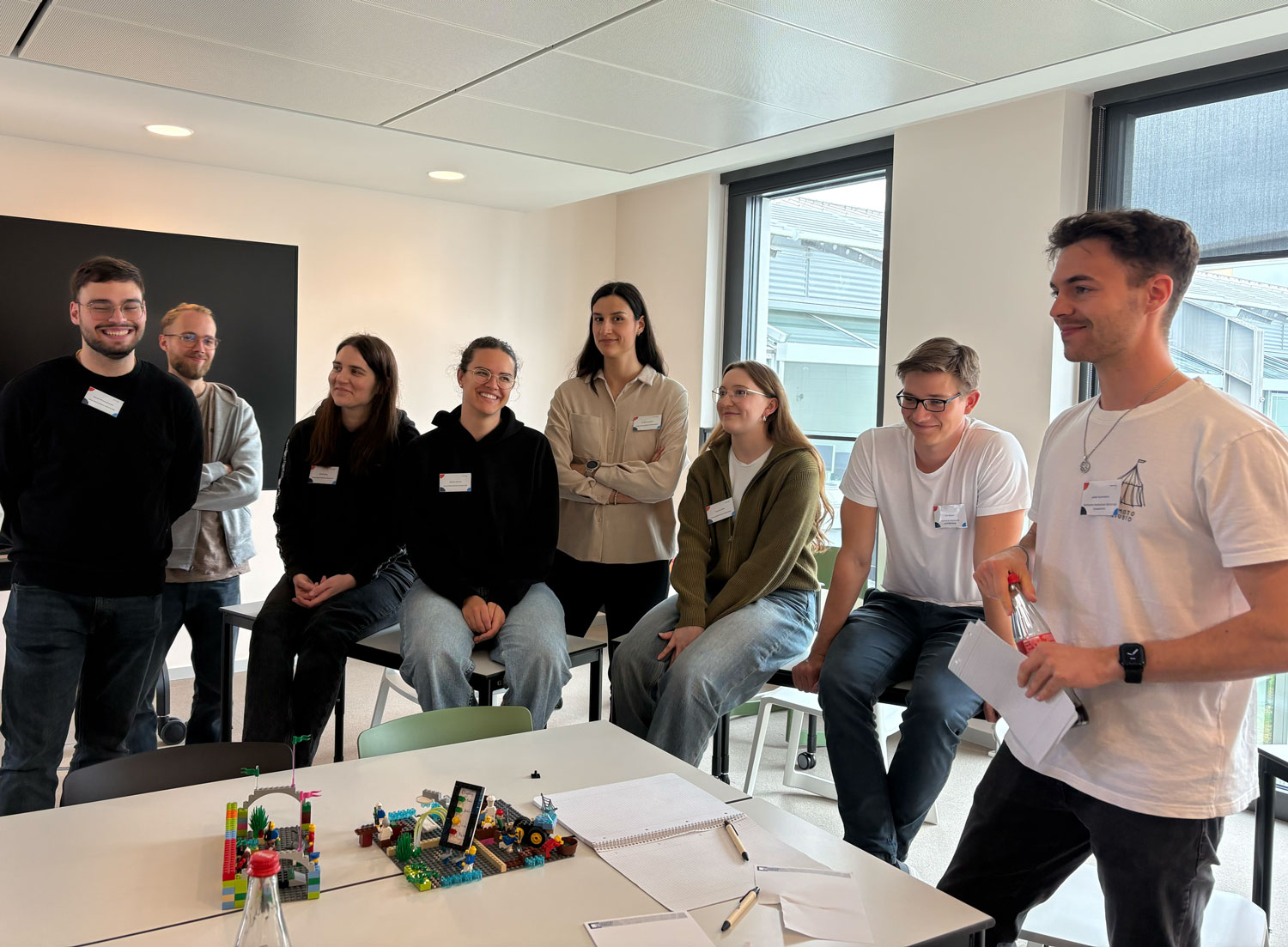Teilnehmende des Zusatzstudiums ZENTRIA beim Teambuilding